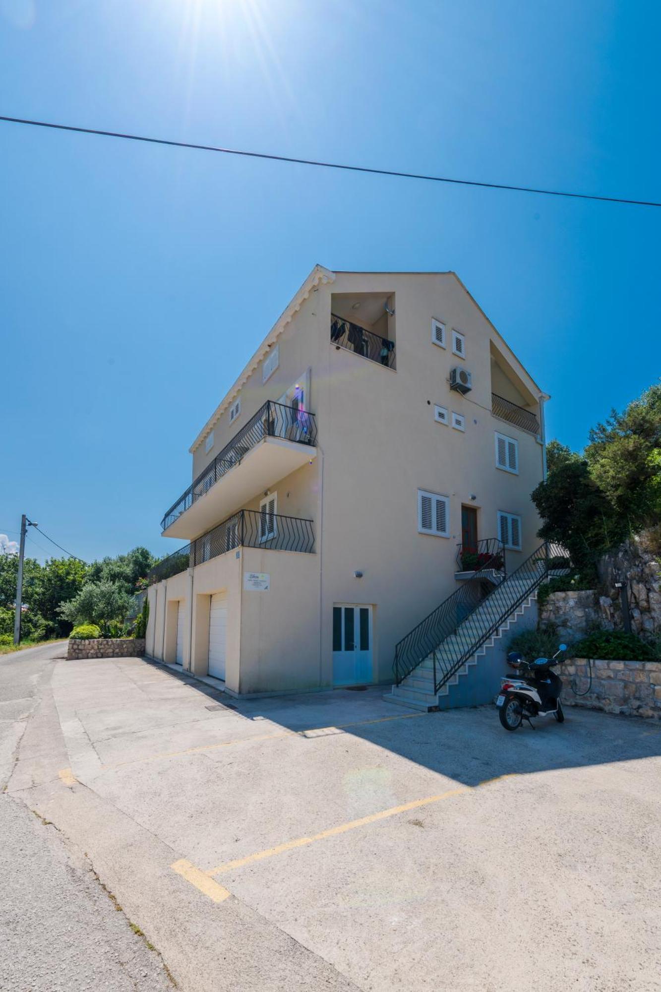 Apartment California Cavtat