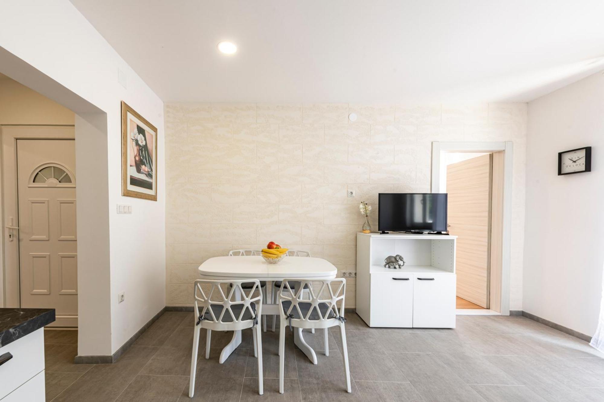 Apartment California